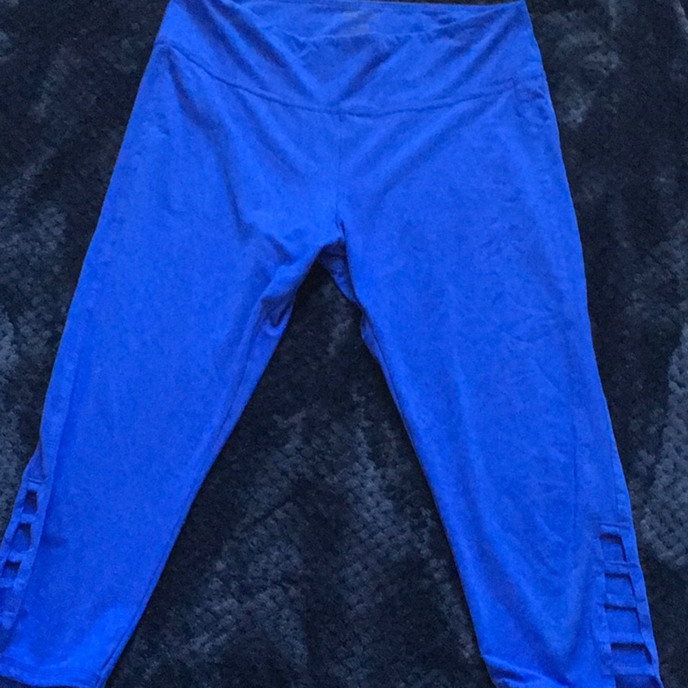 Blue yoga pants